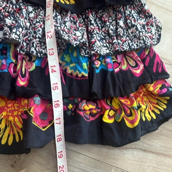 Yo Baby Girls Dress Size 4. Ruffle. Tier Dress. So much Character. Adorable - Picture 10 of 10